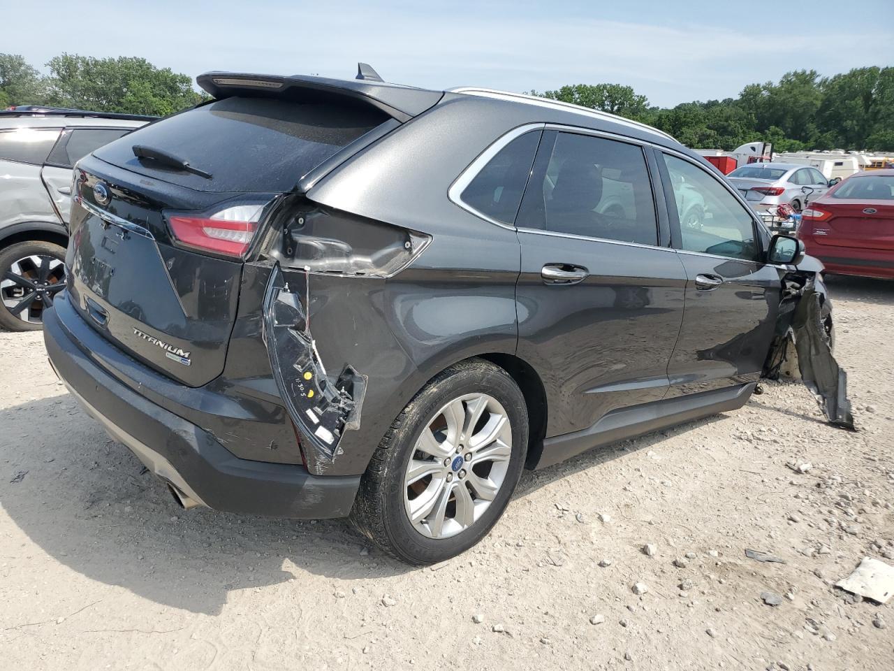 2019 Ford Edge Titanium - Фото 3