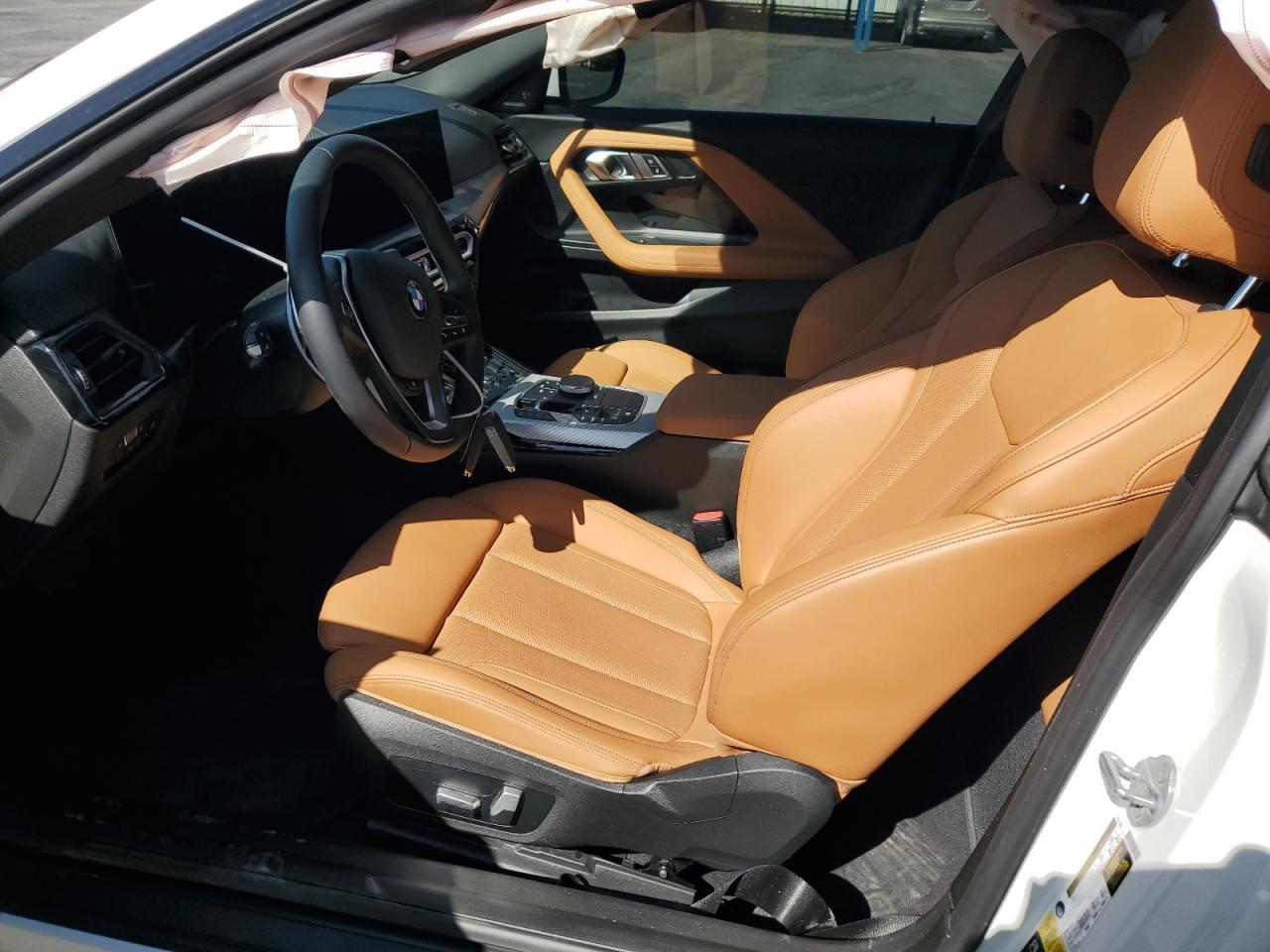 2023 BMW 230Xi - Фото 7