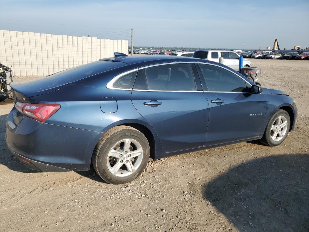 2020 Chevrolet Malibu Lt - Фото 3