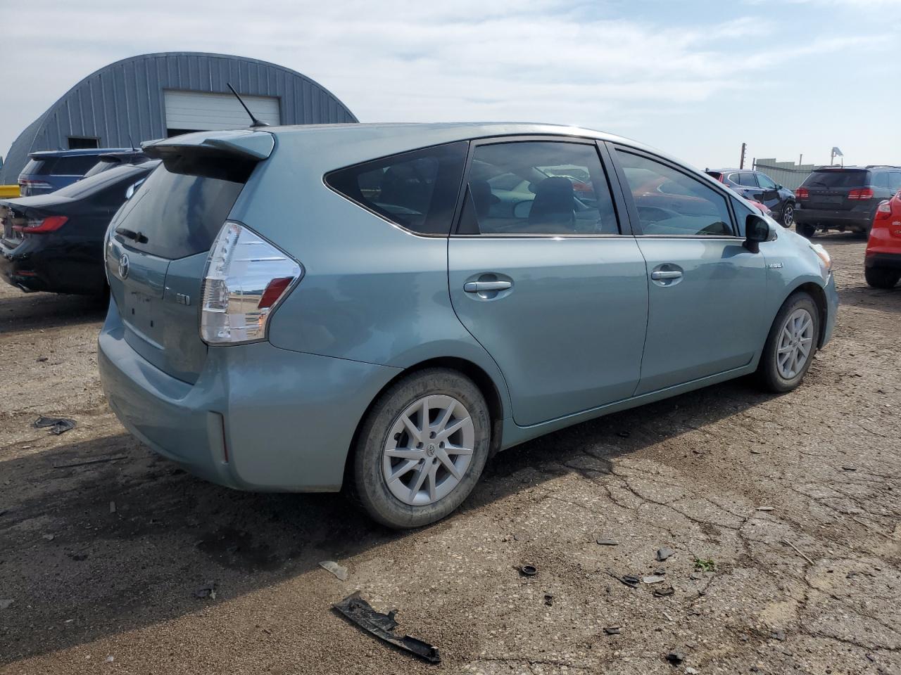 2014 Toyota Prius V - Image 3