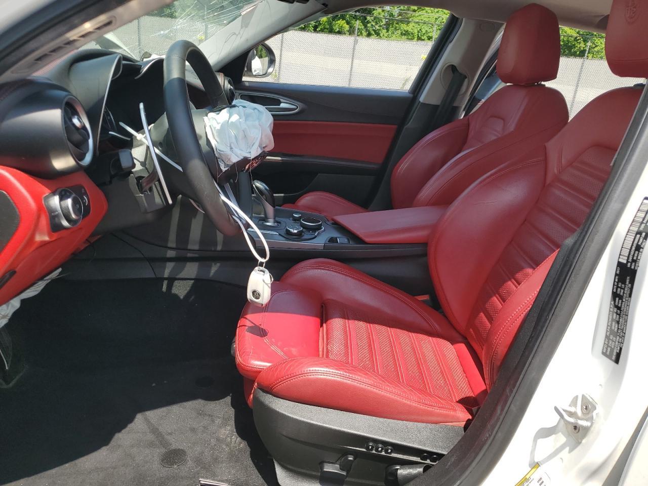 2017 Alfa Romeo Giulia Ti Q4 - Фото 7