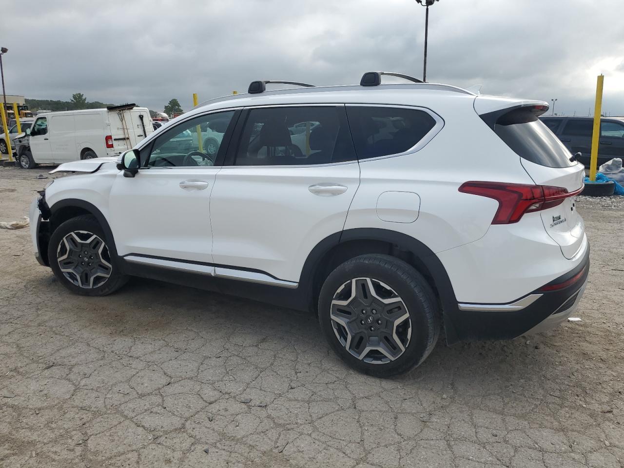 2022 Hyundai Santa Fe Limited - Фото 2
