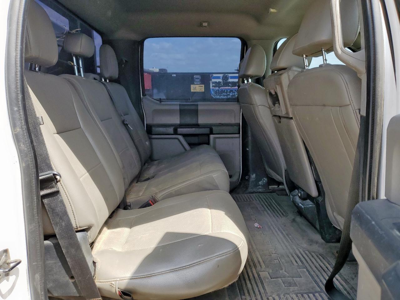 2022 Ford F350 Super Duty Utility / Service Truck - Image 6