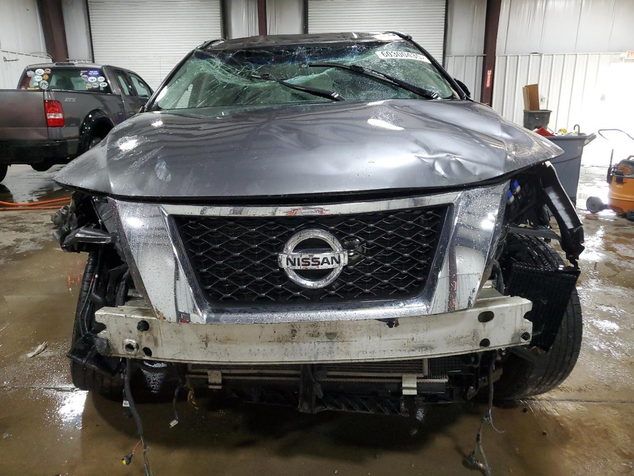 2015 Nissan Pathfinder S - Фото 5