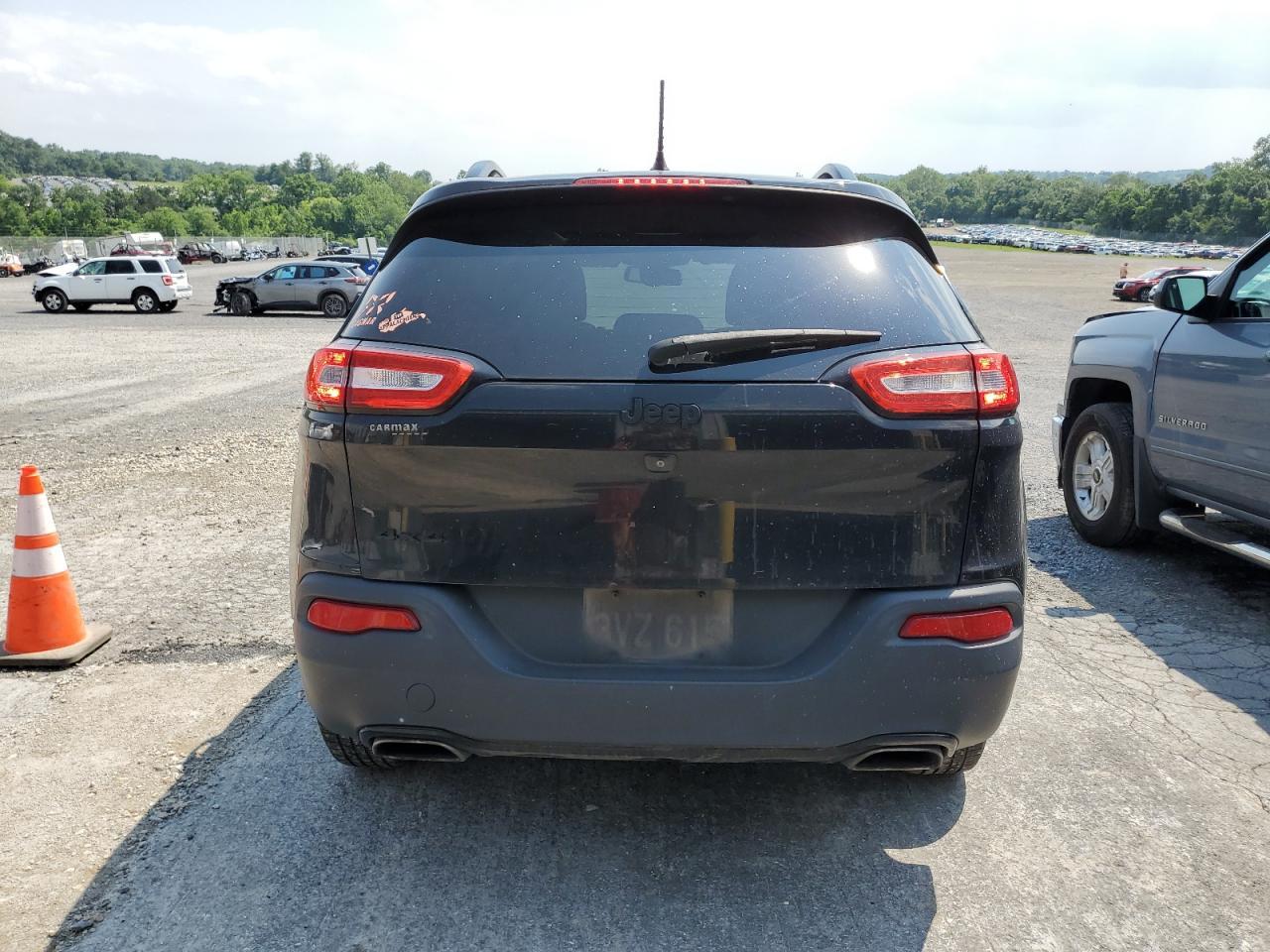 2015 Jeep Cherokee Latitude - Image 6