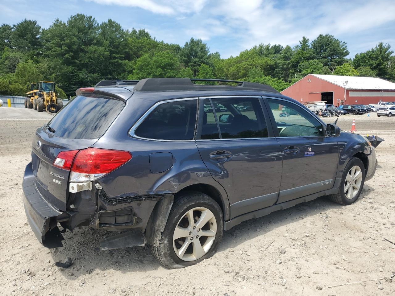 2014 Subaru Outback 2.5I Premium - Image 3