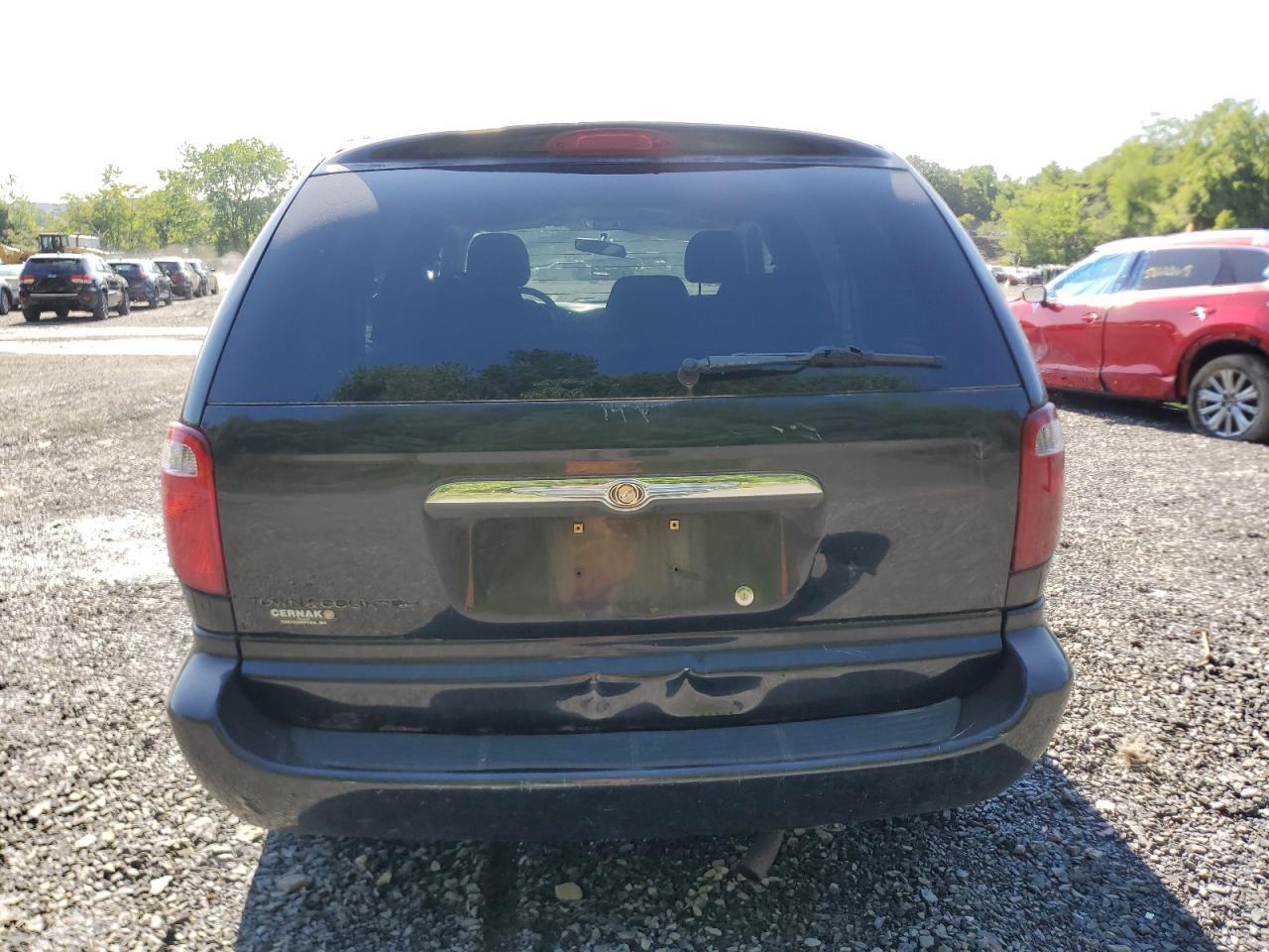 2006 Chrysler Town & Country - Фото 6