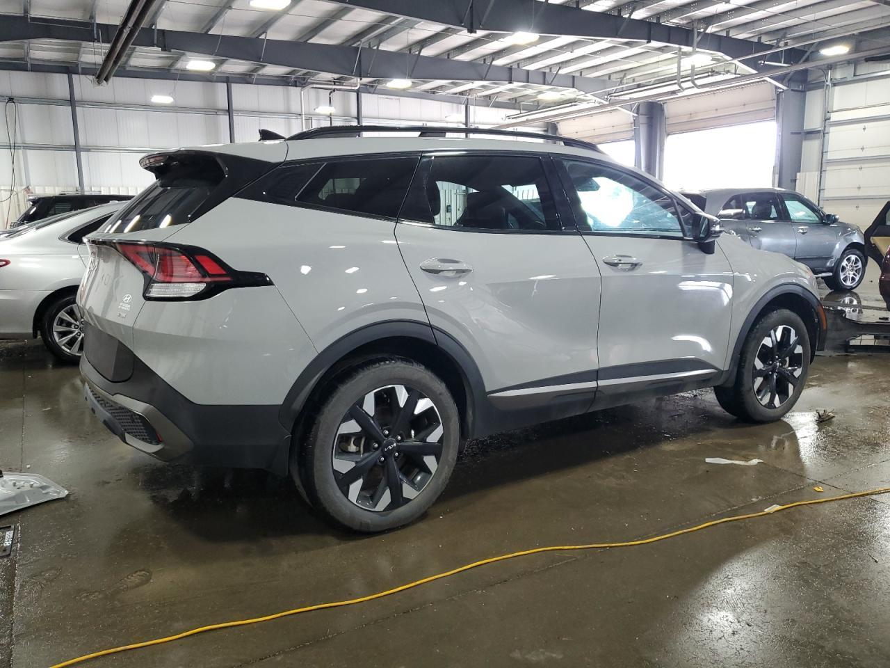 2023 Kia Sportage X Line - Фото 3