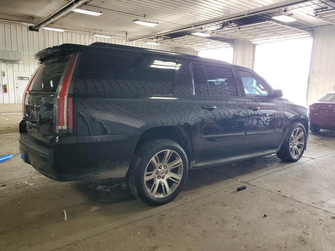 2015 Cadillac Escalade Esv Luxury - Image 3