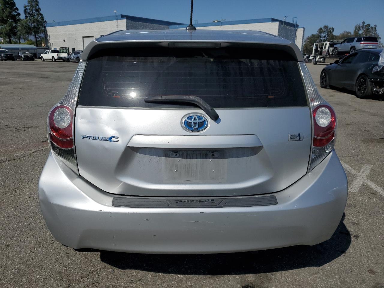 2012 Toyota Prius C - Image 6