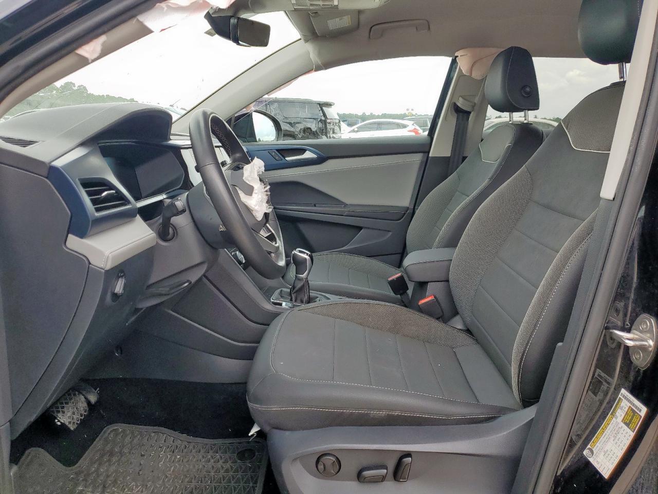 2024 Volkswagen Taos Se - Фото 7