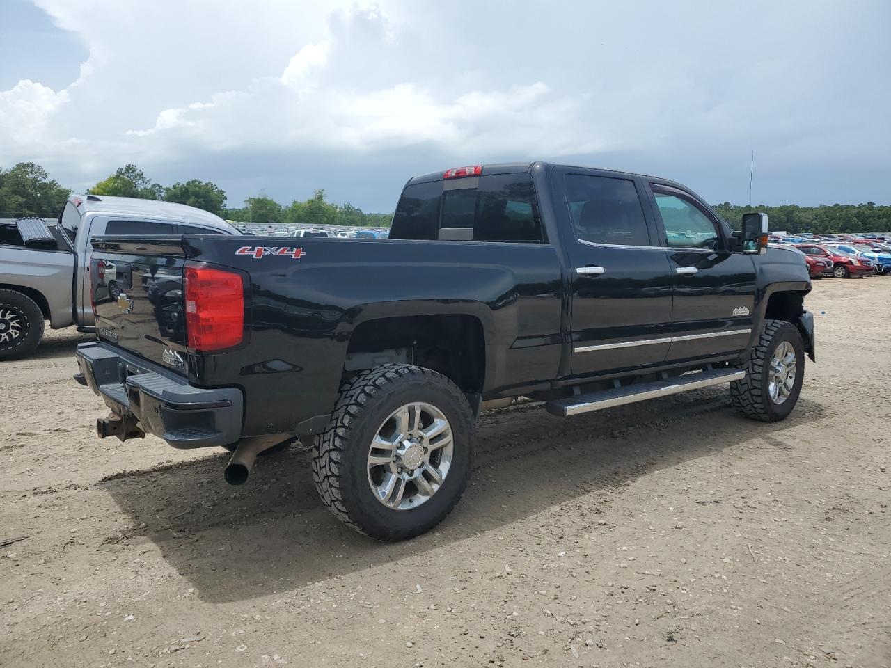 2015 Chevrolet Silverado K2500 High Country - Фото 3