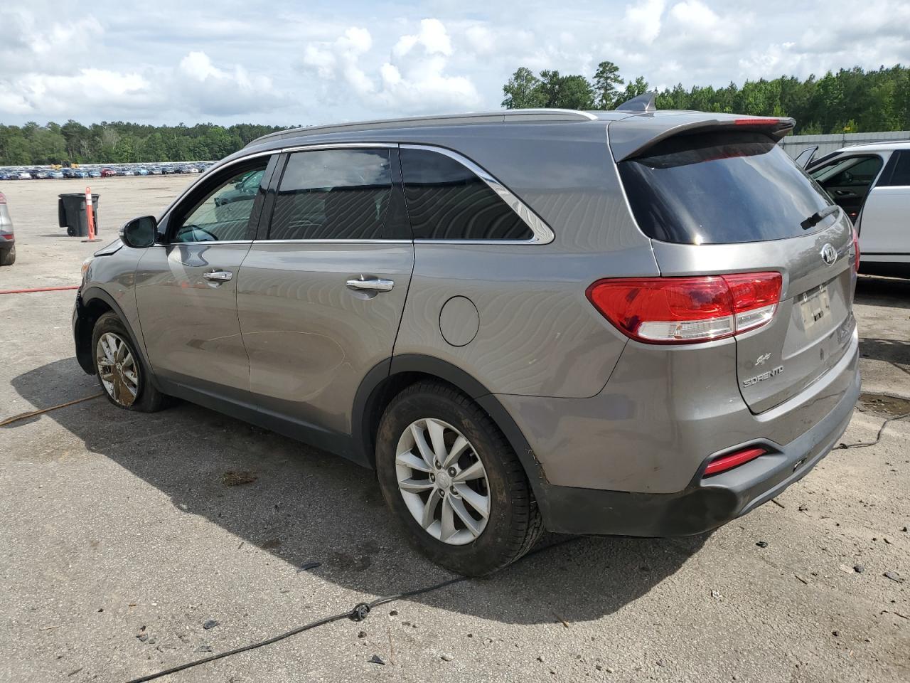 2018 Kia Sorento Lx - Image 2