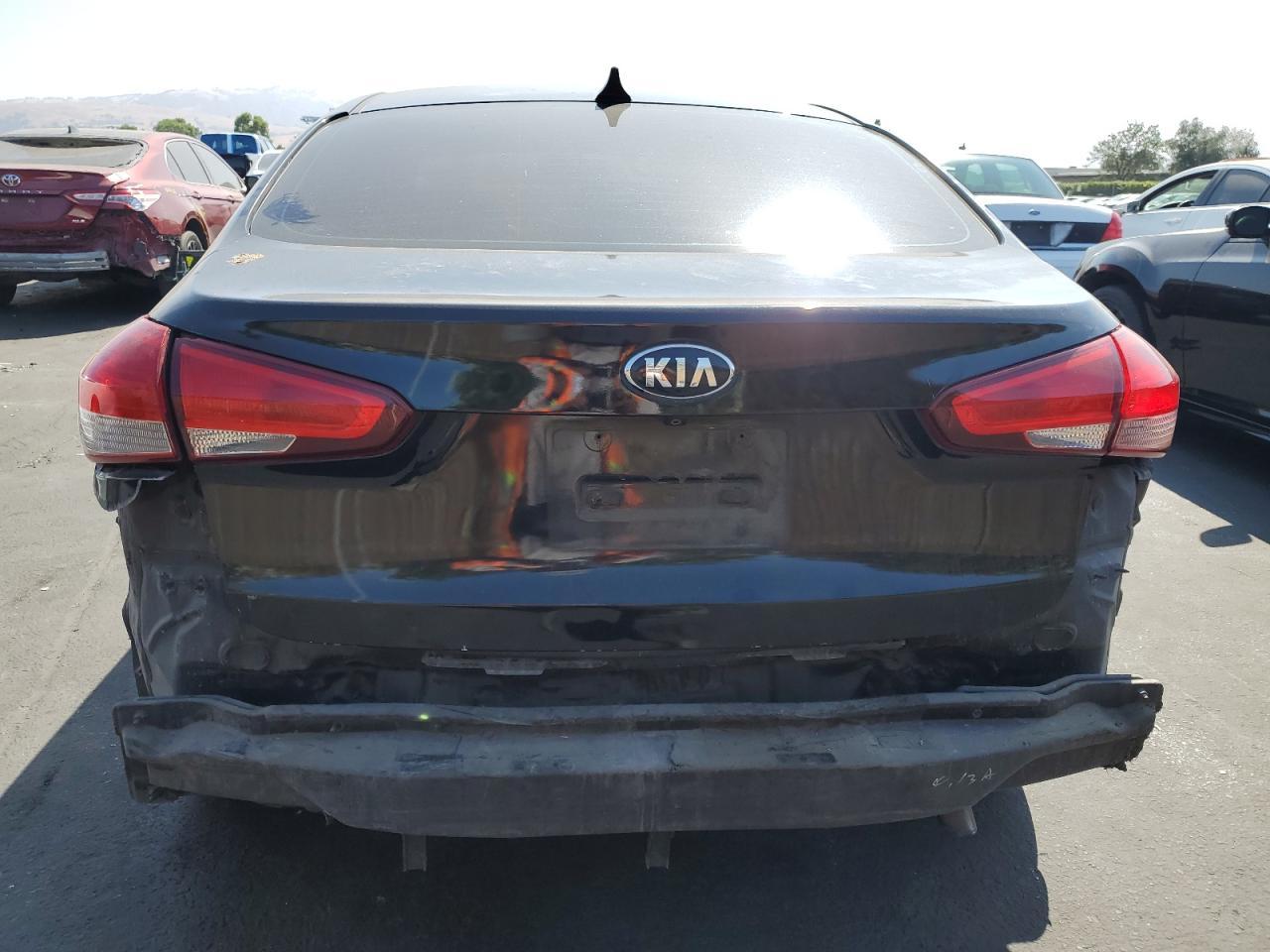 2017 Kia Forte Lx - Image 6