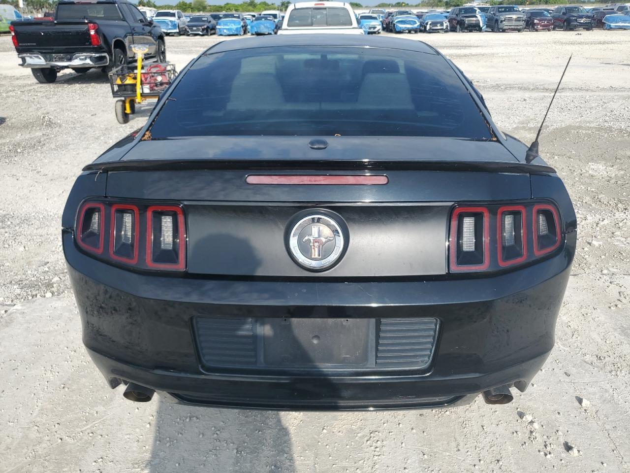 2014 Ford Mustang - Image 6