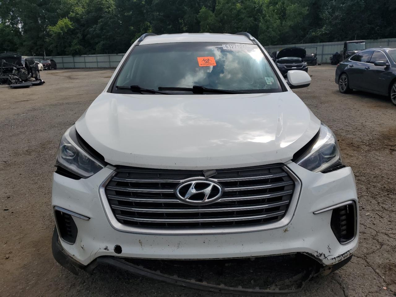 2017 Hyundai Santa Fe Se - Фото 5