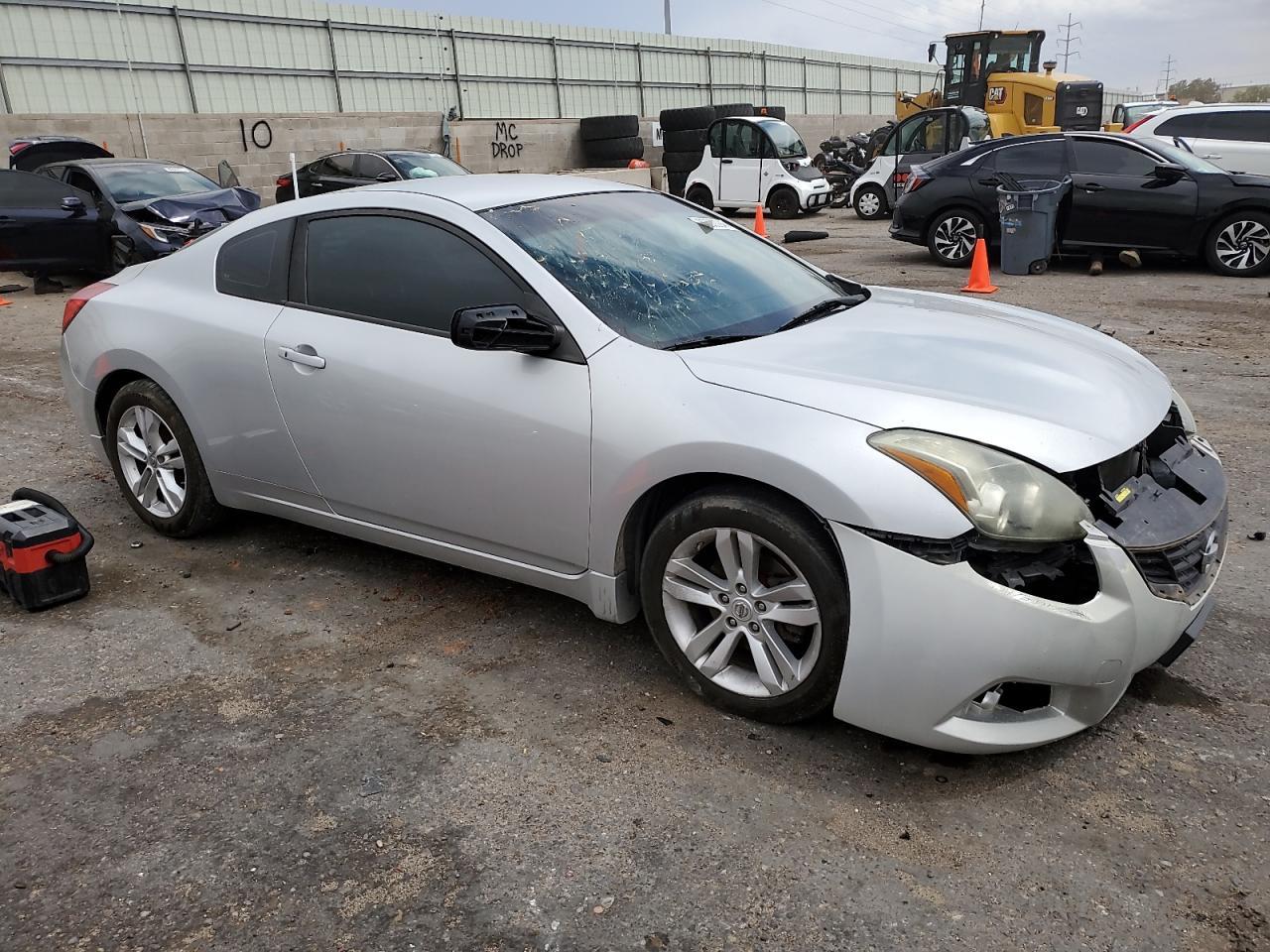2013 Nissan Altima - Image 4