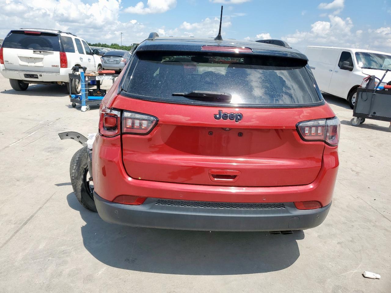 2018 Jeep Compass Latitude - Фото 6