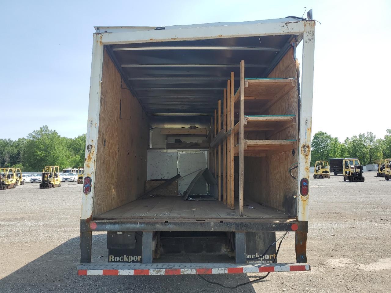 2020 Chevrolet Express G3500 - Image 6