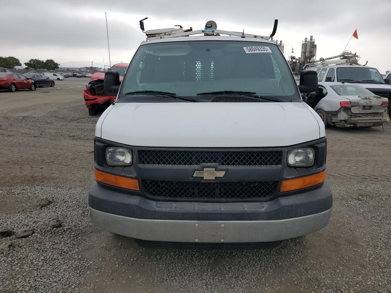 2014 Chevrolet Express G2500 - Image 5