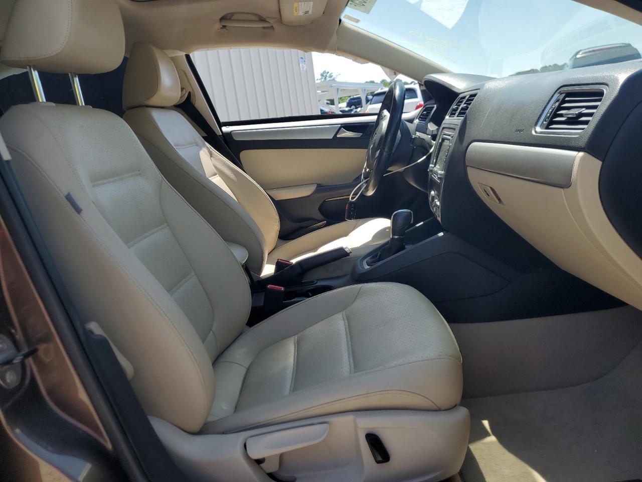 2014 Volkswagen Jetta Se - Image 7
