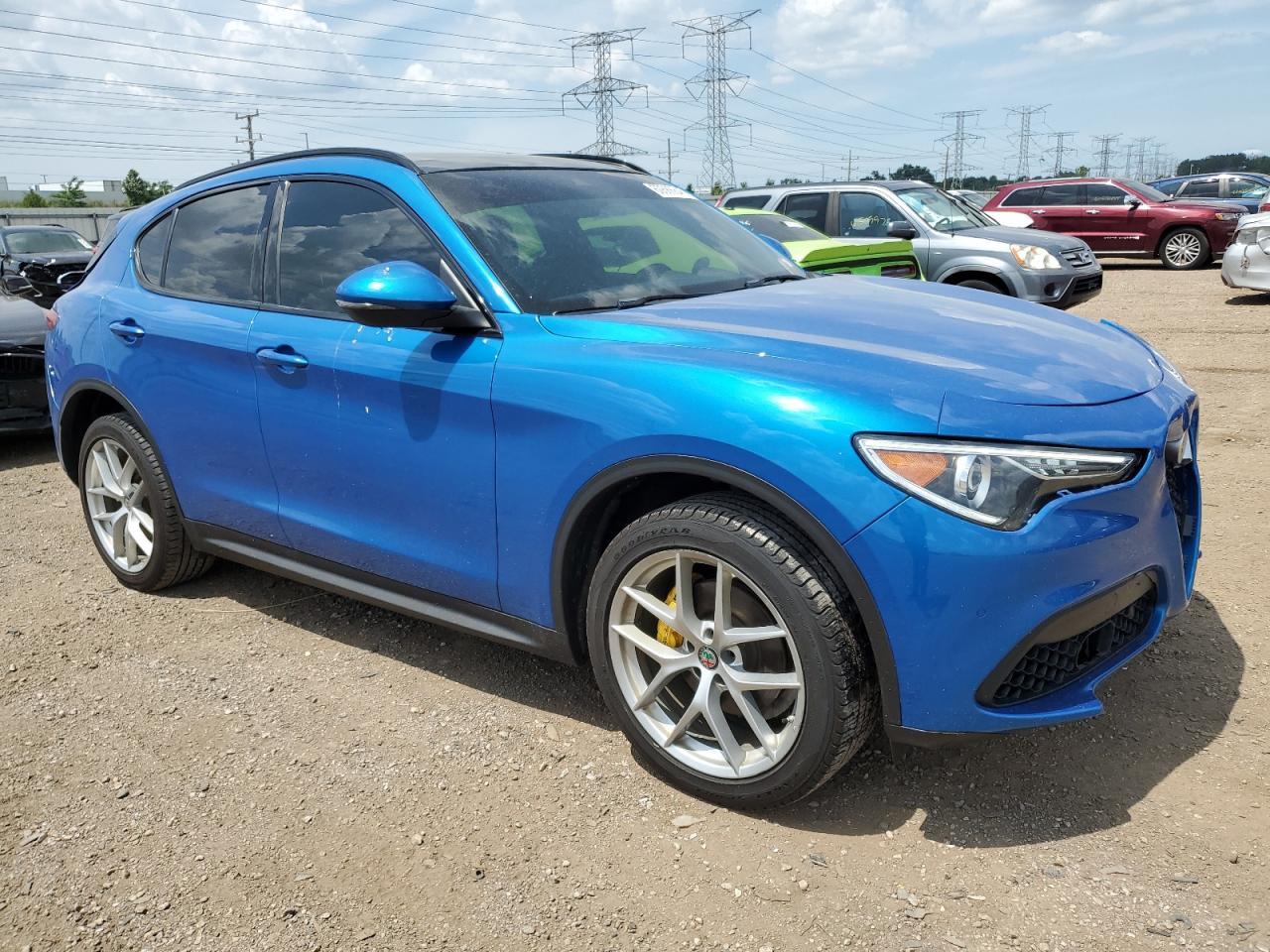 2019 Alfa Romeo Stelvio Ti - Фото 4