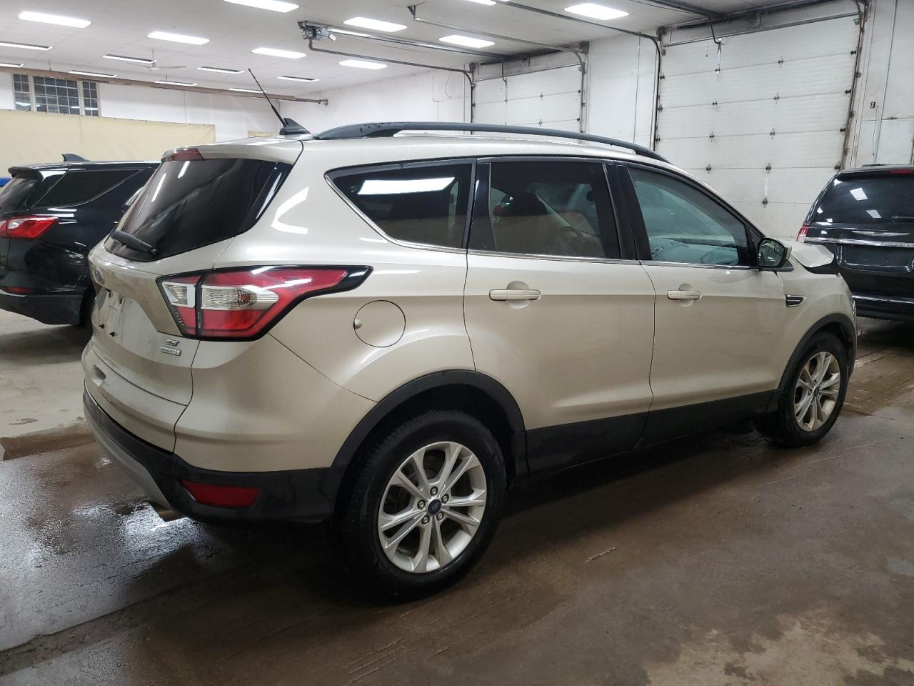 2018 Ford Escape Se - Фото 3