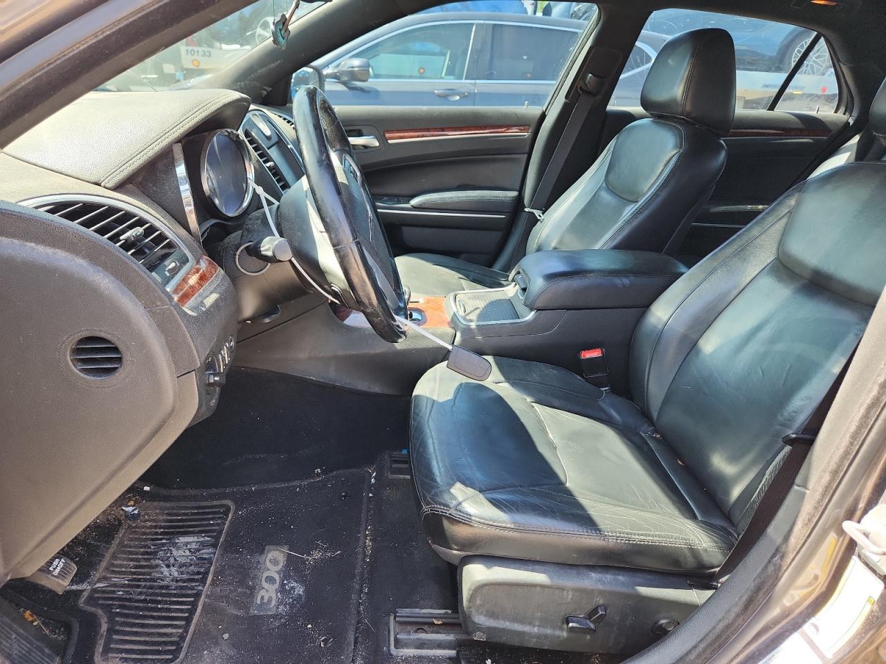 2014 Chrysler 300 - Фото 7