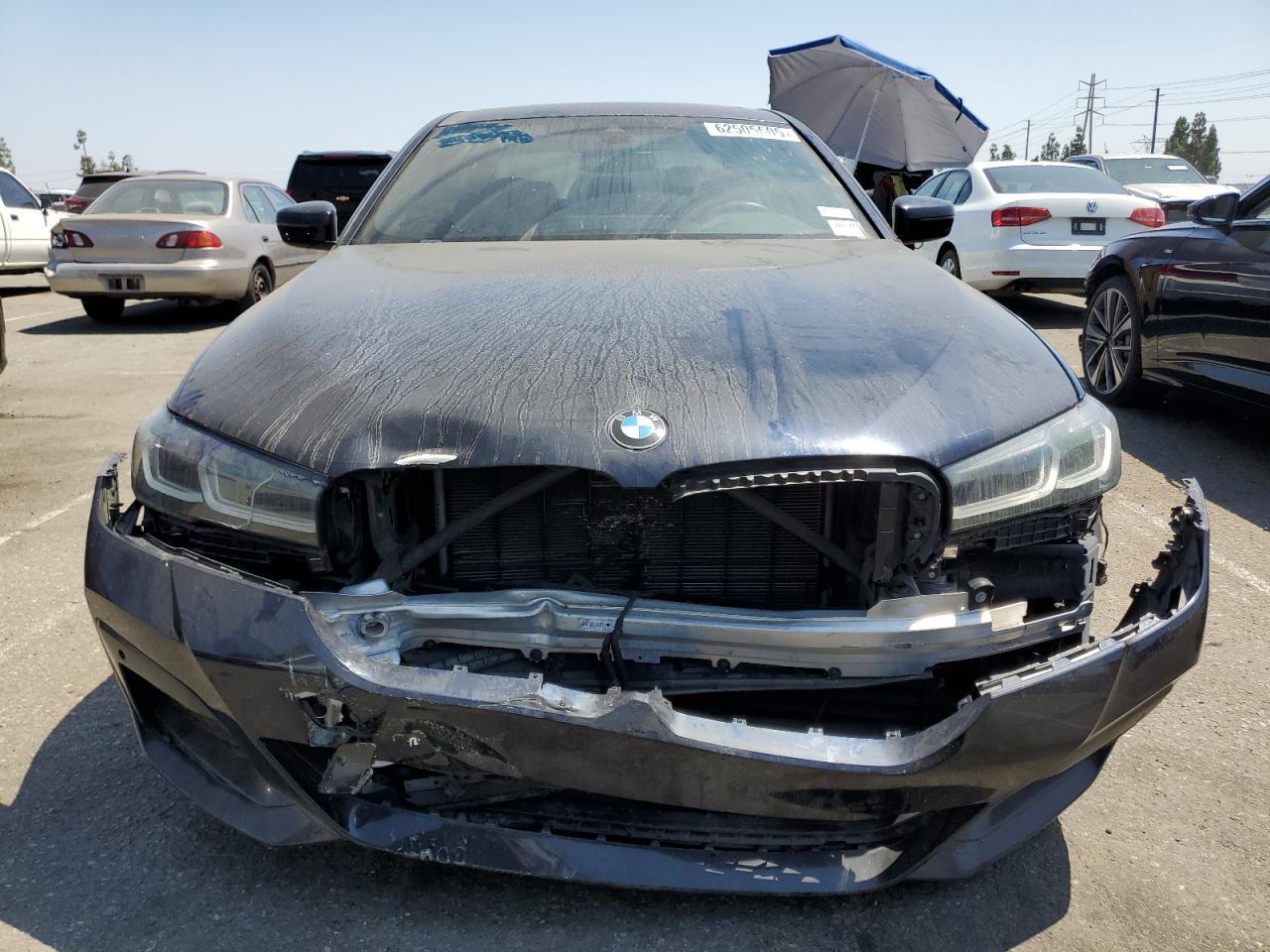 2021 BMW 530E - Image 5