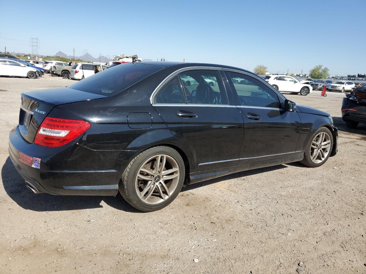 2012 Mercedes-Benz C 300 4Matic - Фото 3