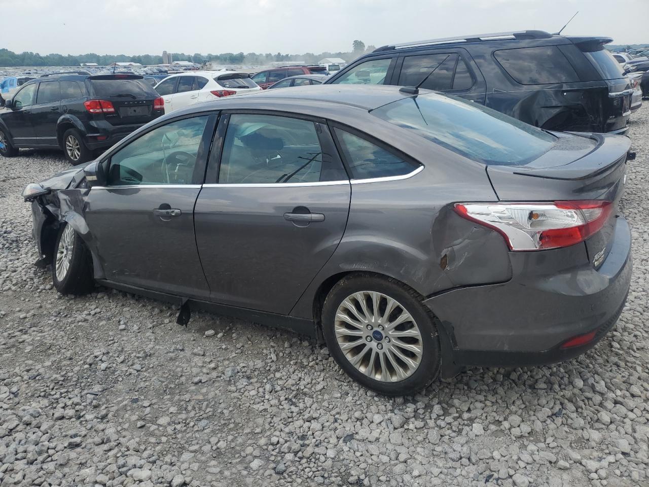 2012 Ford Focus Titanium - Фото 2