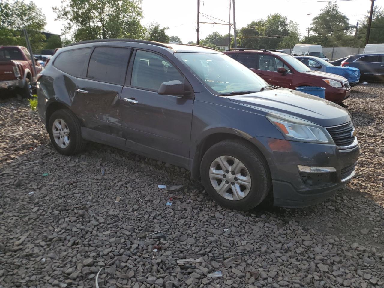 2013 Chevrolet Traverse Ls - Image 4