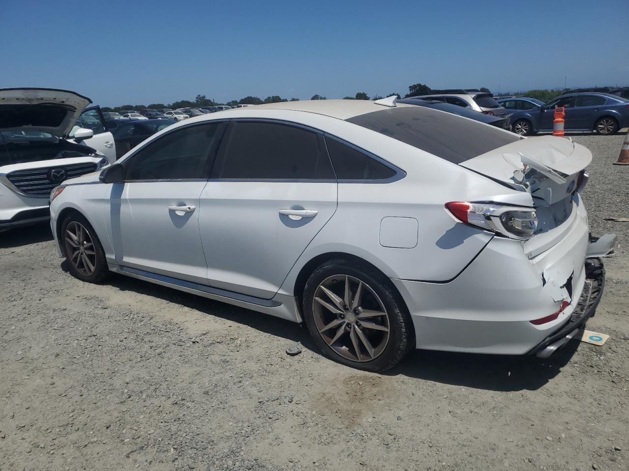 2017 Hyundai Sonata Sport - Фото 2