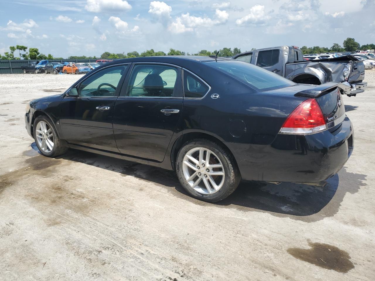 2008 Chevrolet Impala Ltz - Фото 2