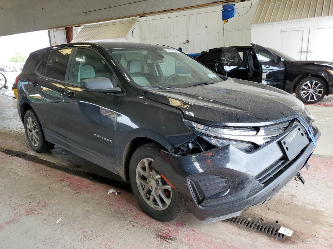 2024 Chevrolet Equinox Ls - Image 4