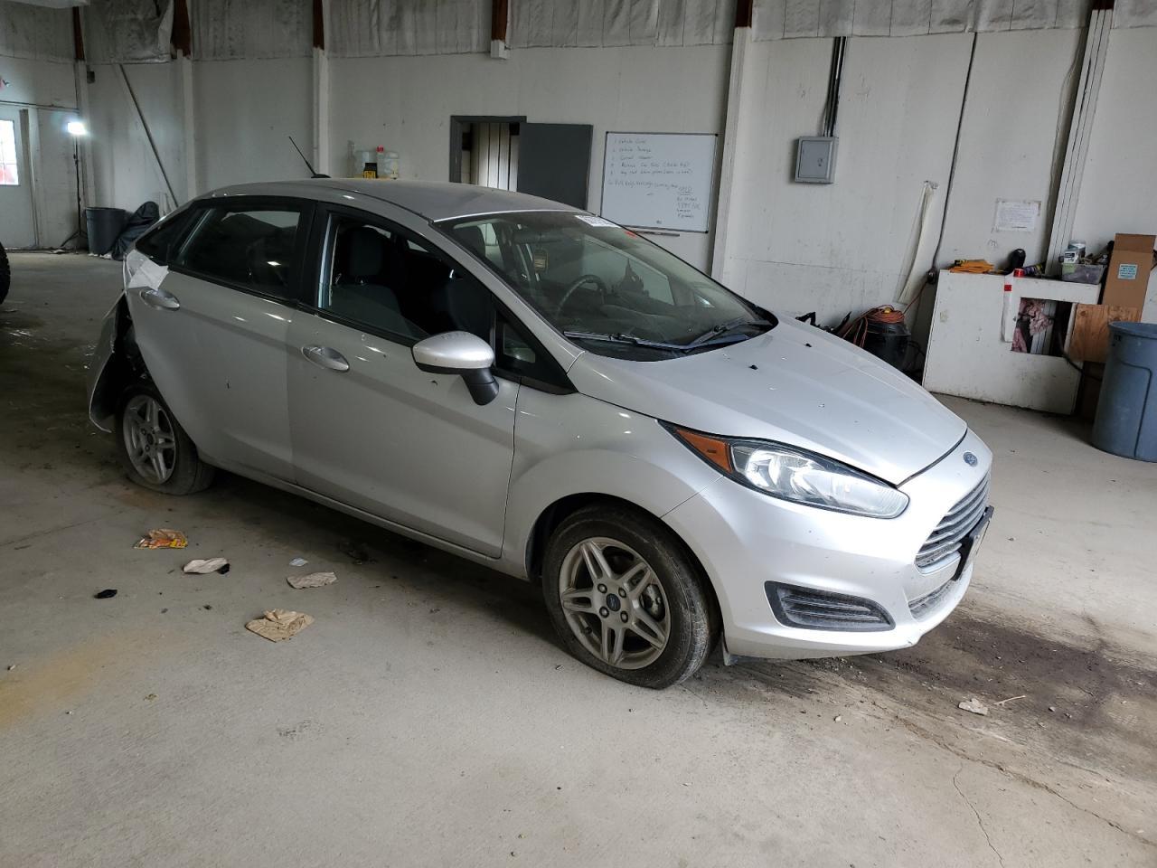 2018 Ford Fiesta Se - Фото 4
