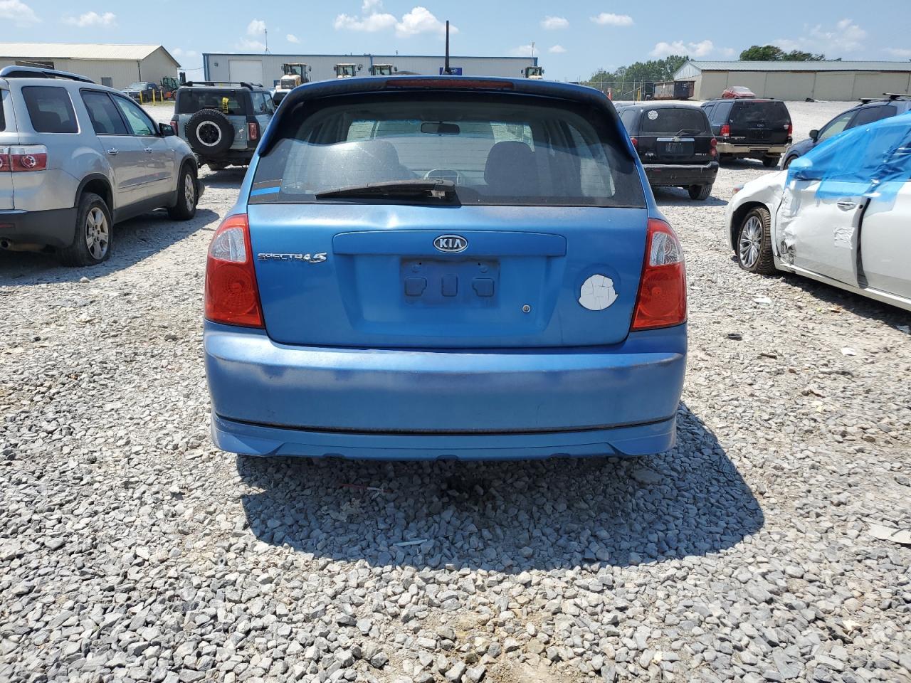 2005 Kia Spectra5 - Image 6