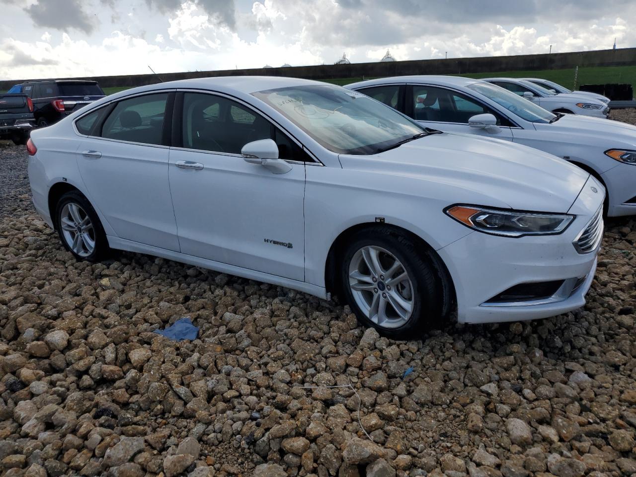 2018 Ford Fusion Se Hybrid - Image 4