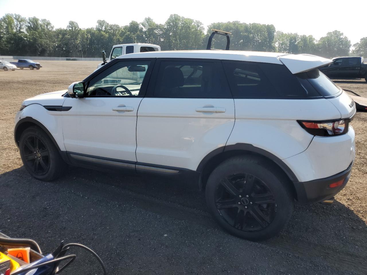 2012 Land Rover Range Rover Evoque Pure Premium - Image 2