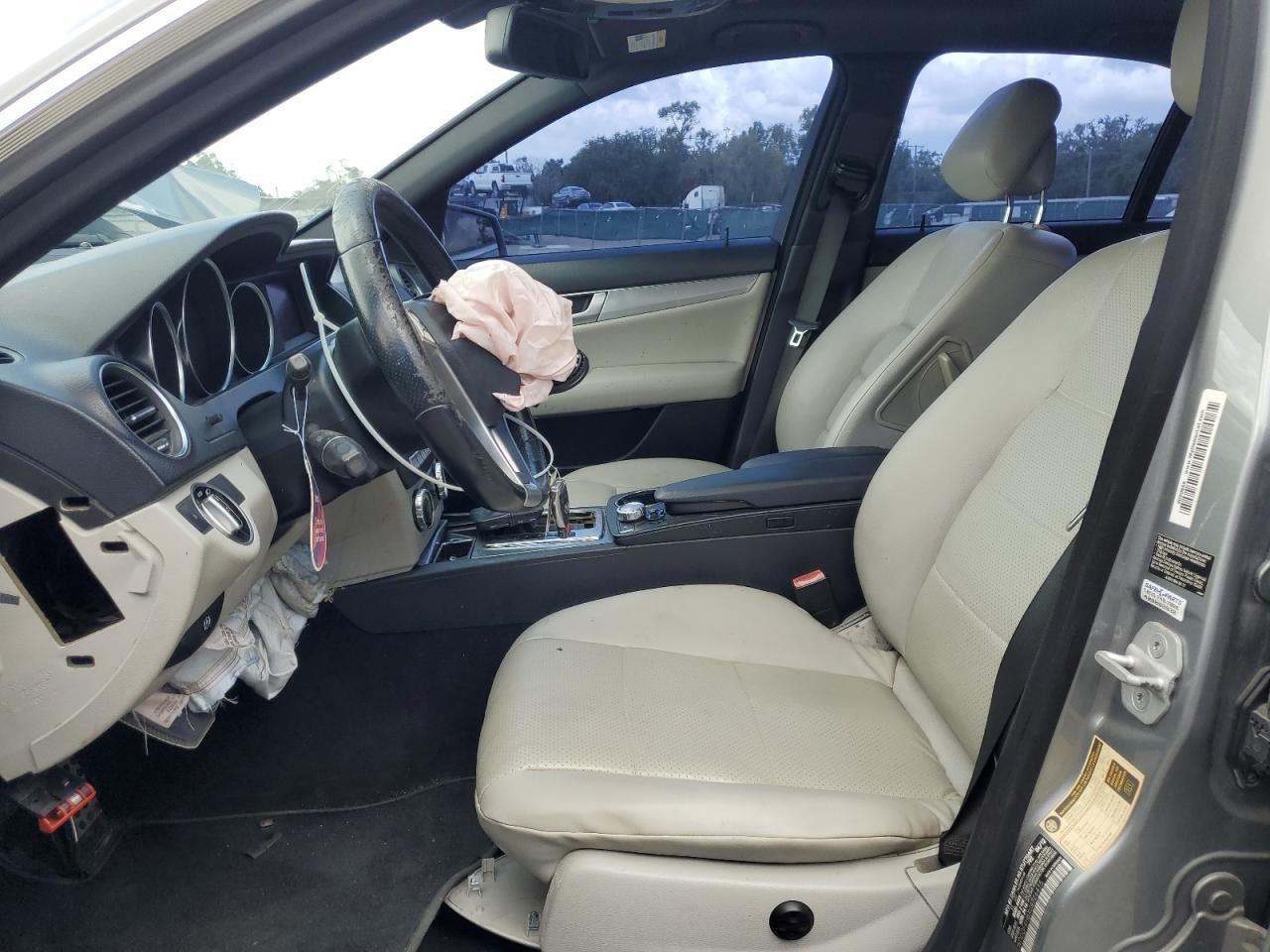 2012 Mercedes-Benz C 250 - Фото 7