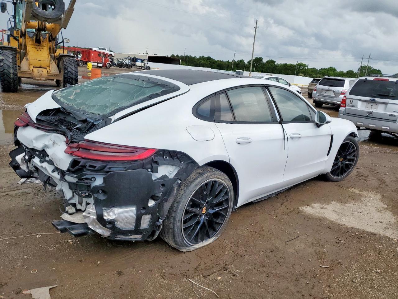 2019 Porsche Panamera Base - Фото 3