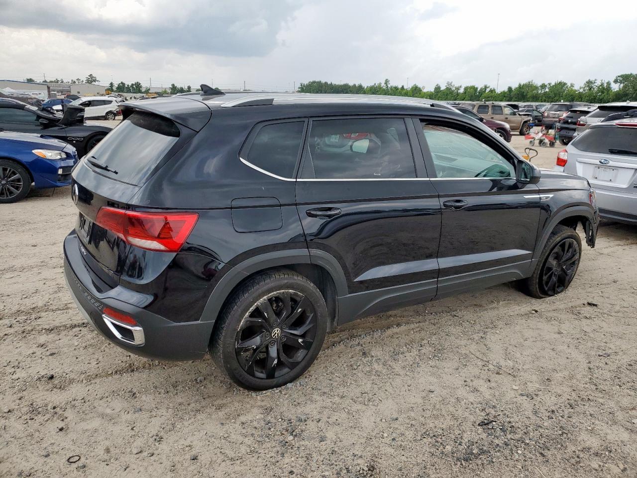 2024 Volkswagen Taos Se - Фото 3