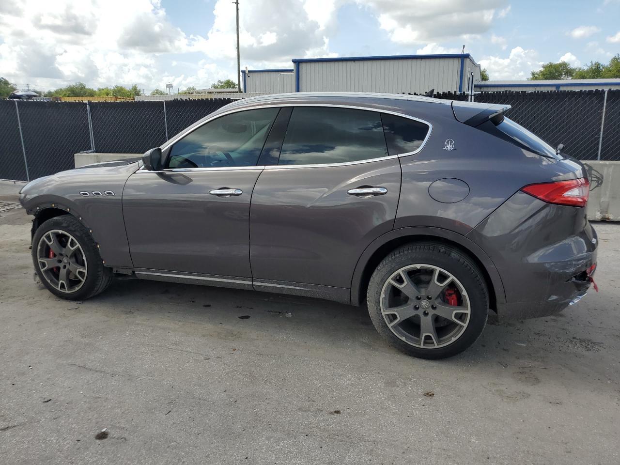 2017 Maserati Levante S Luxury - Фото 2