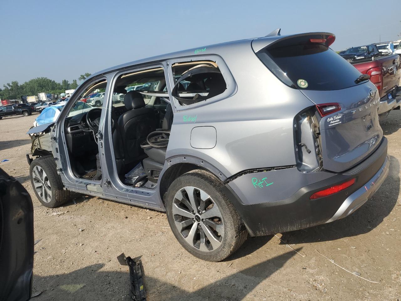 2020 Kia Telluride S - Image 2