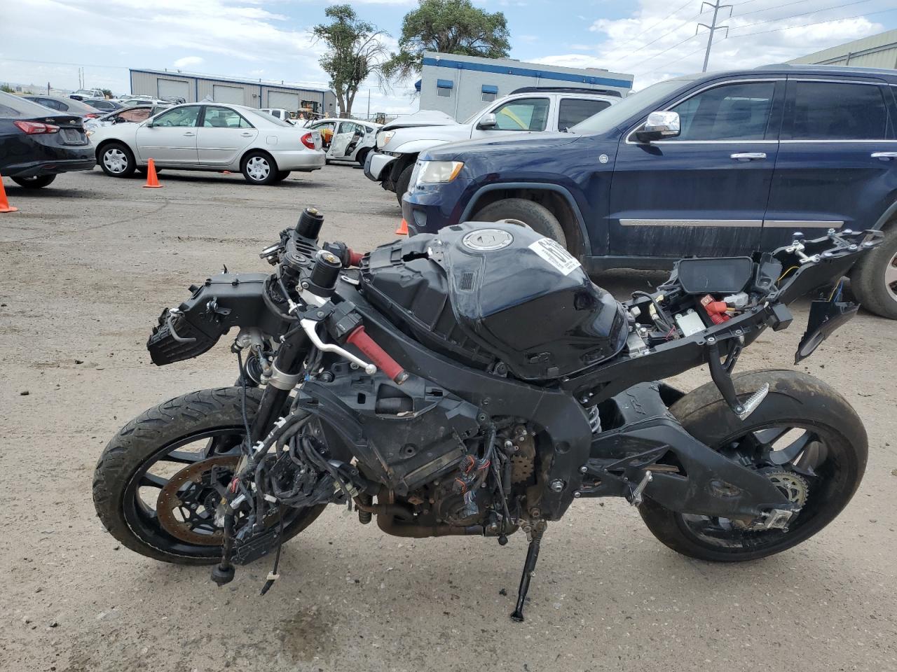2021 Yamaha Yzfr1 - Image 3