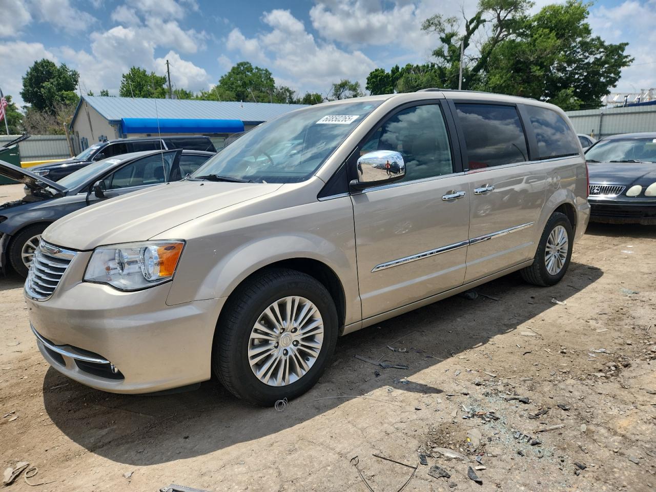 2013 Chrysler Town & Country Touring L