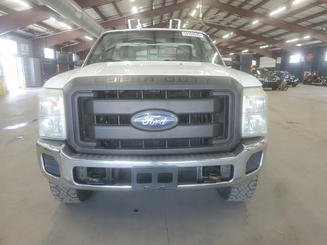 2011 Ford F350 Super Duty - Фото 5