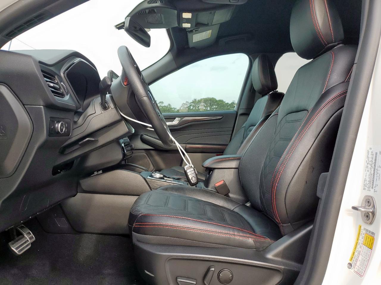 2023 Ford Escape St Line Elite - Фото 7