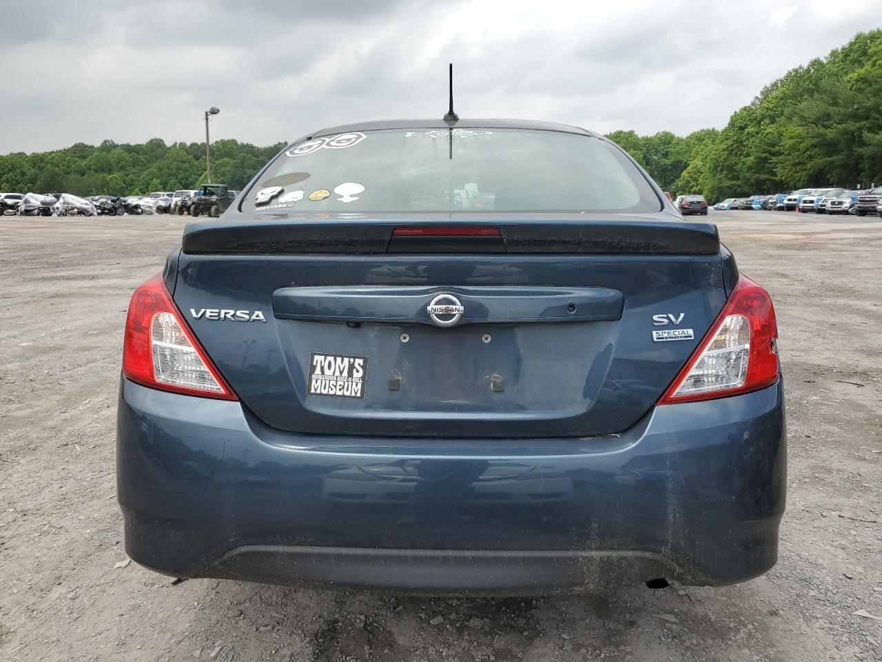 2017 Nissan Versa S - Image 6