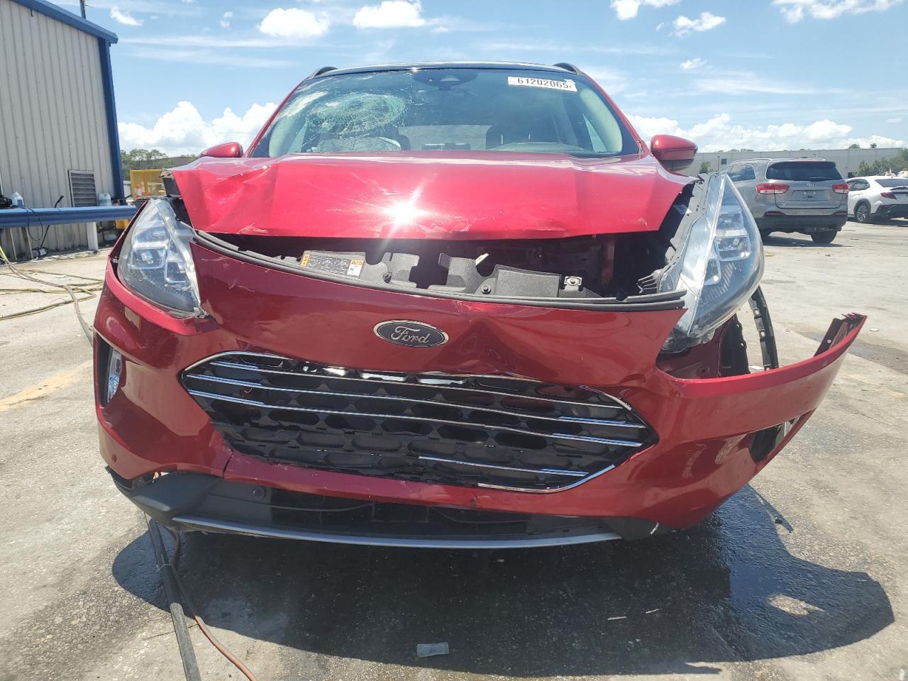 2022 Ford Escape Titanium - Image 5